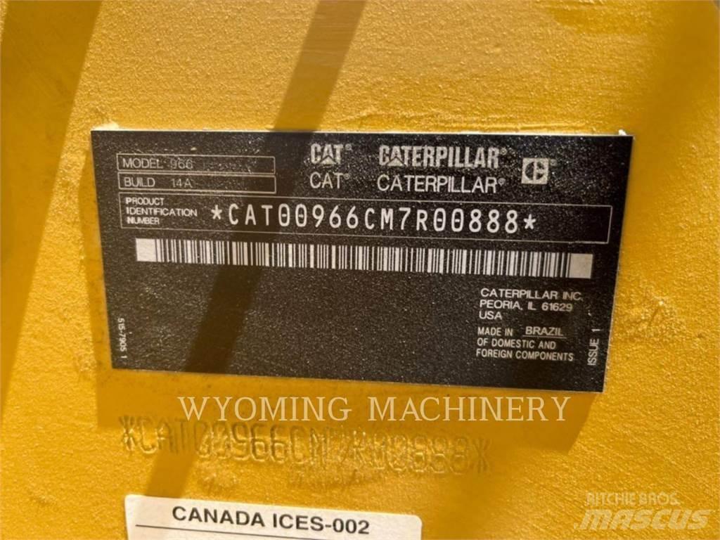 CAT 966 Chargeuse sur pneus