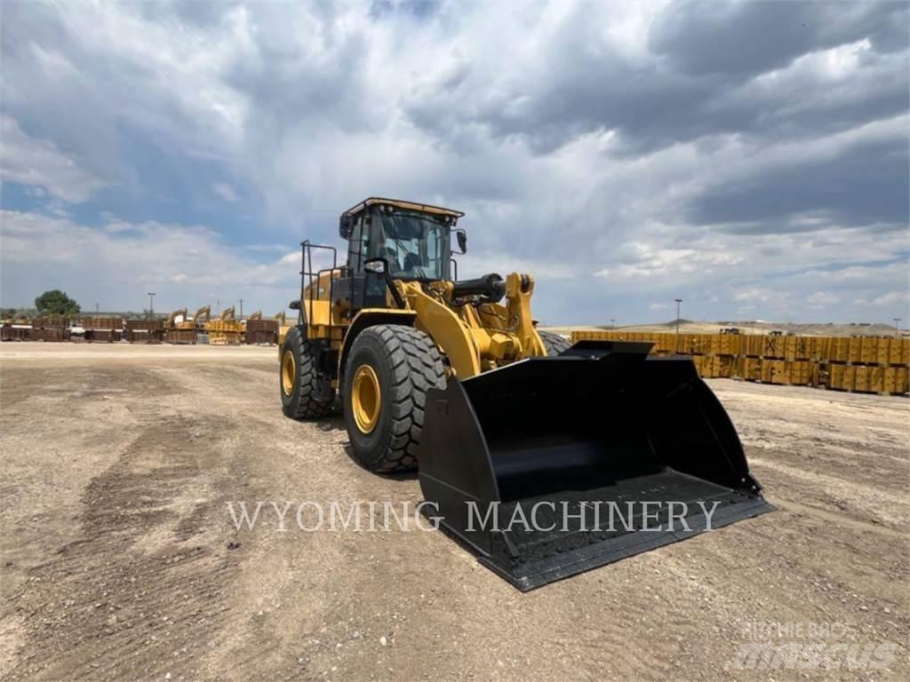 CAT 966 Chargeuse sur pneus