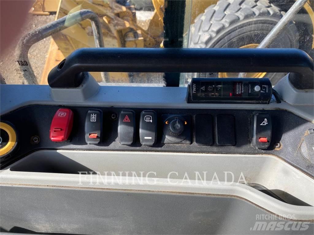 CAT 966 Chargeuse sur pneus