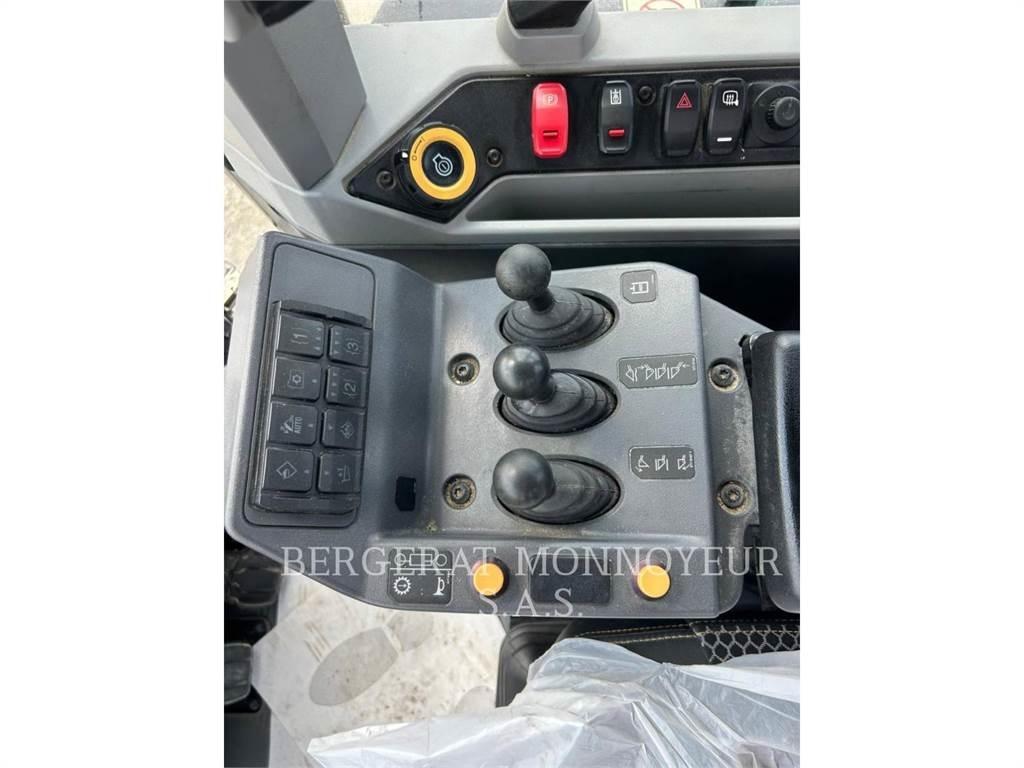 CAT 966 Chargeuse sur pneus