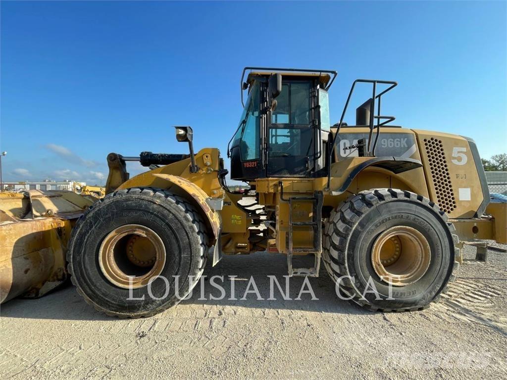 CAT 966 Chargeuse sur pneus