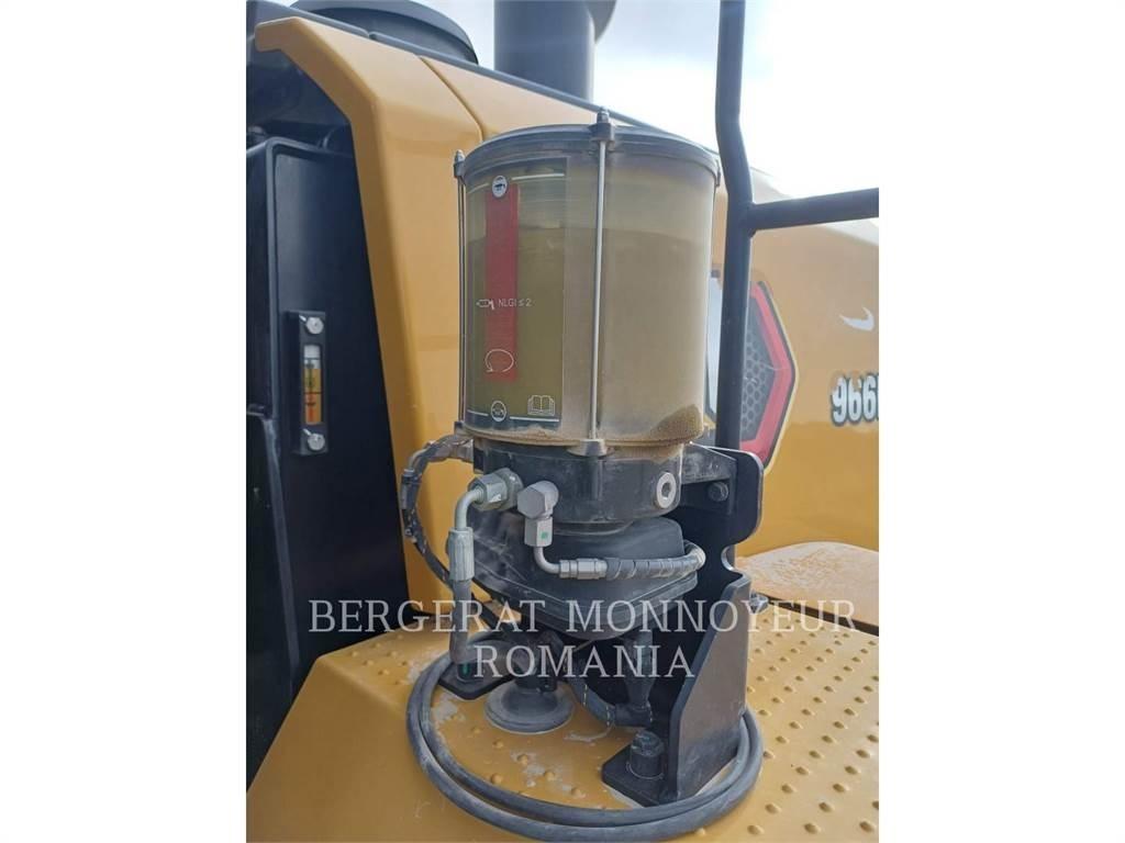 CAT 966 M Chargeuse sur pneus