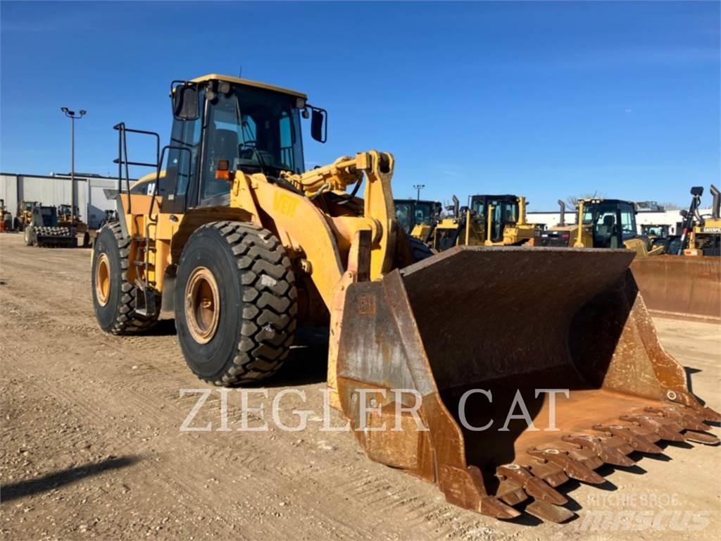CAT 966G Chargeuse sur pneus