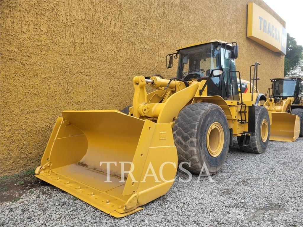 CAT 966H Chargeuse sur pneus