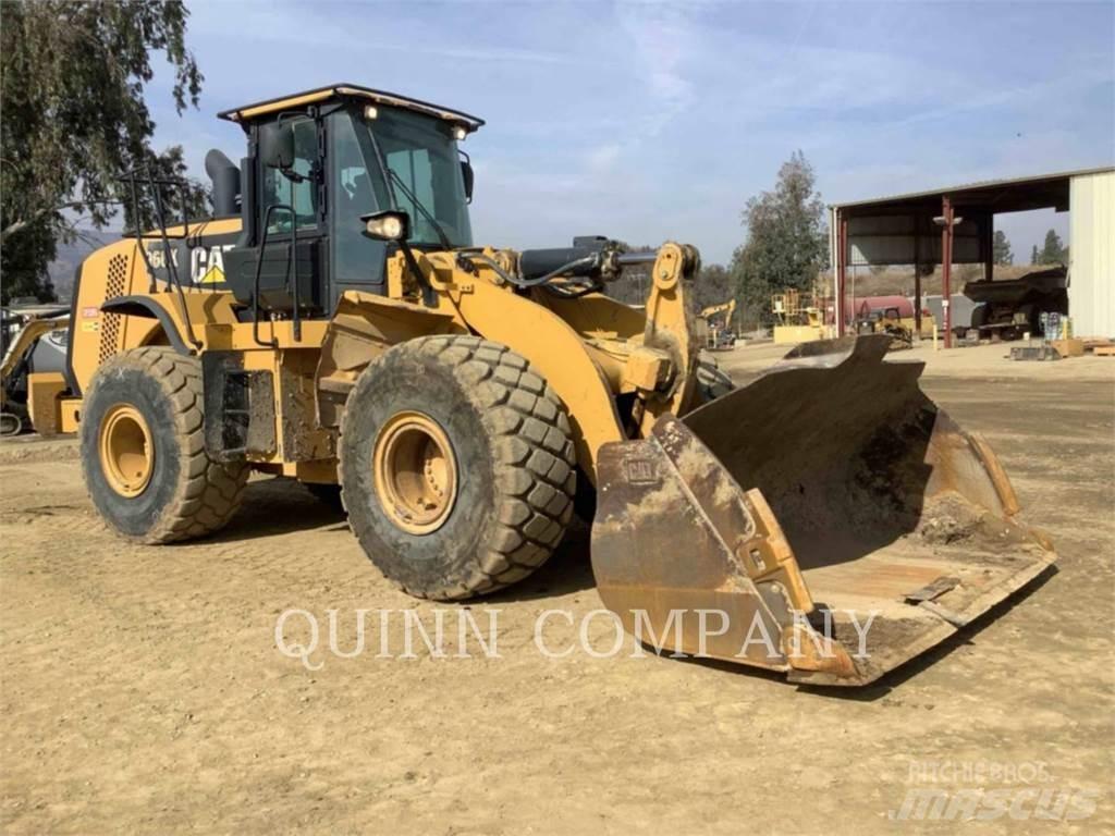 CAT 966K Chargeuse sur pneus