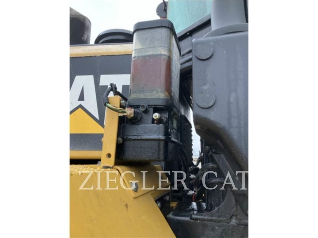 CAT 966K Chargeuse sur pneus