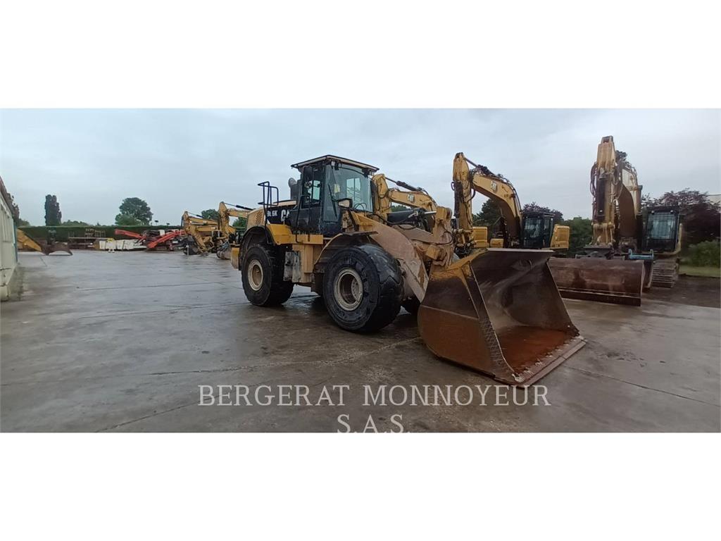CAT 966K Chargeuse sur pneus