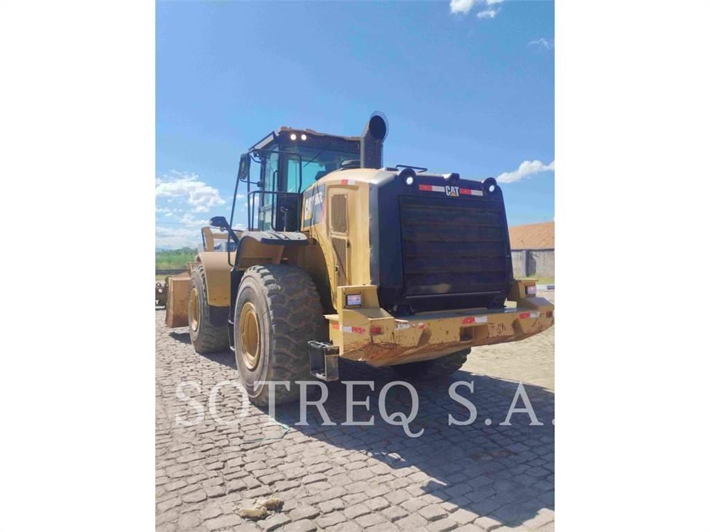 CAT 966L Chargeuse sur pneus