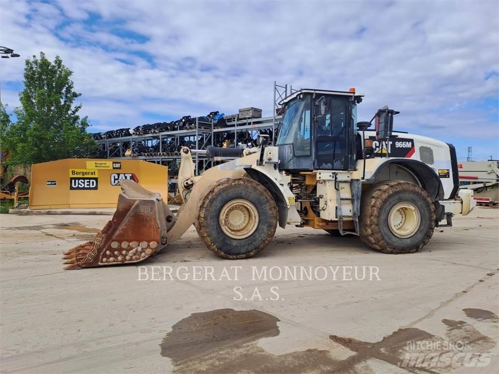 CAT 966M Chargeuse sur pneus