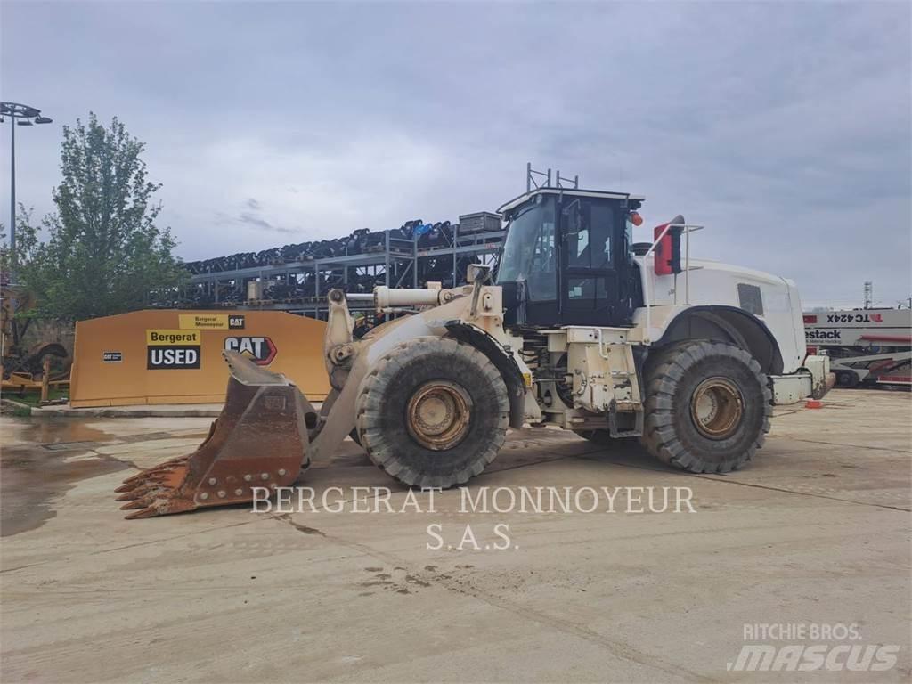 CAT 966M Chargeuse sur pneus