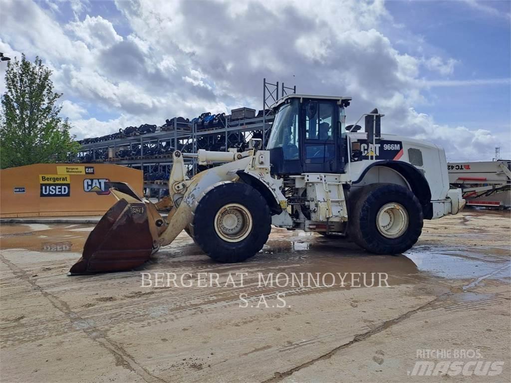 CAT 966M Chargeuse sur pneus