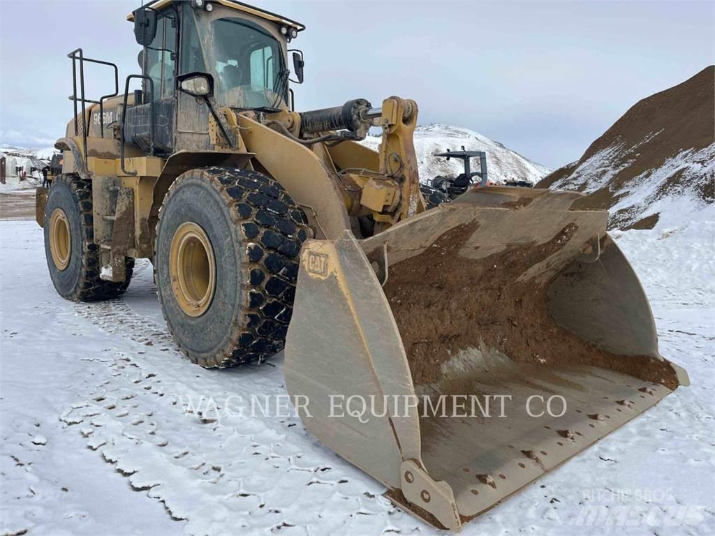 CAT 966M Chargeuse sur pneus
