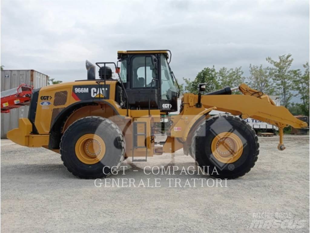 CAT 966M Chargeuse sur pneus