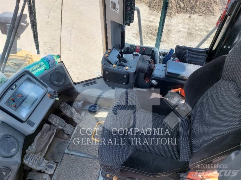 CAT 966M Chargeuse sur pneus
