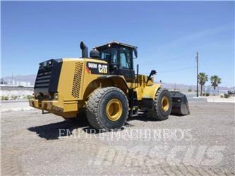 CAT 966M Chargeuse sur pneus