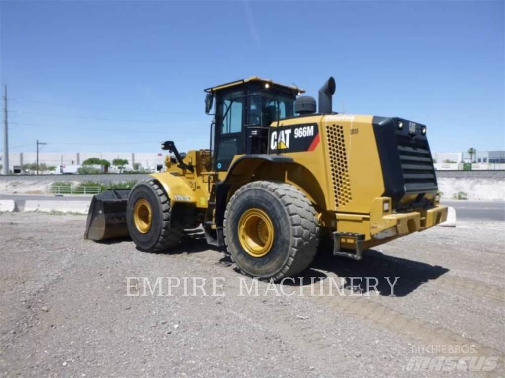 CAT 966M Chargeuse sur pneus