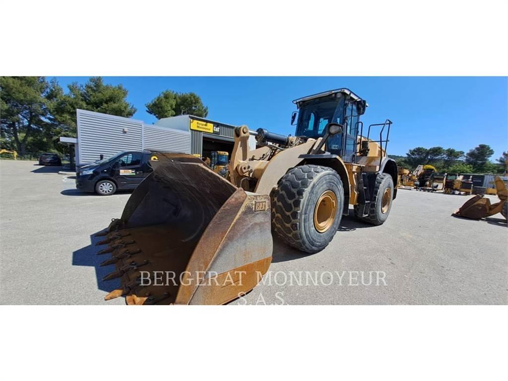 CAT 966M Chargeuse sur pneus