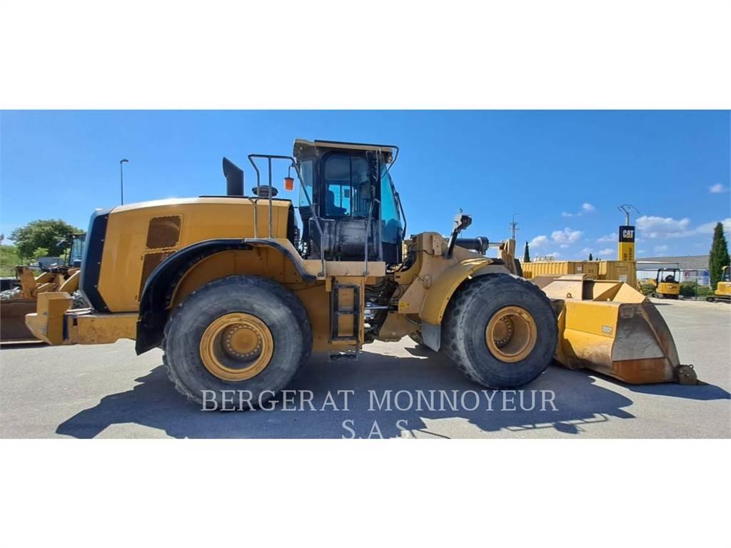 CAT 966M Chargeuse sur pneus