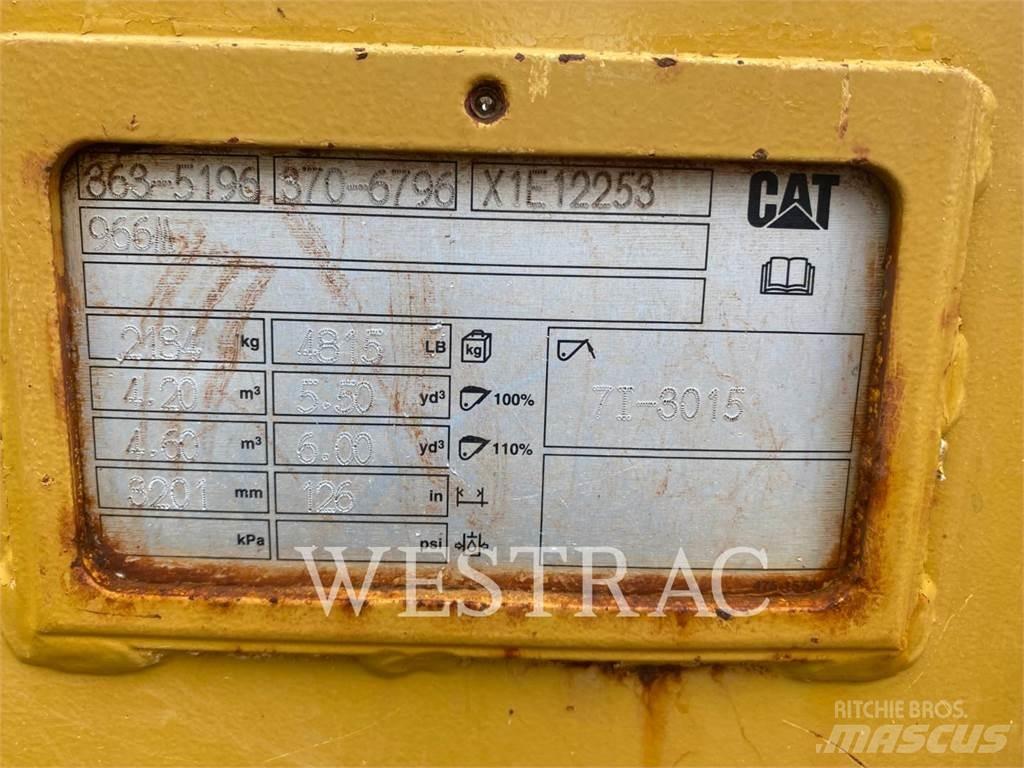 CAT 966M Chargeuse sur pneus
