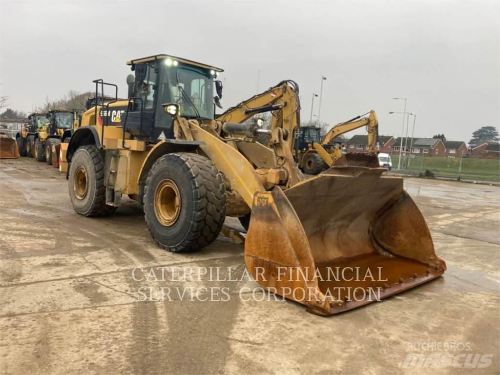 CAT 966M Chargeuse sur pneus