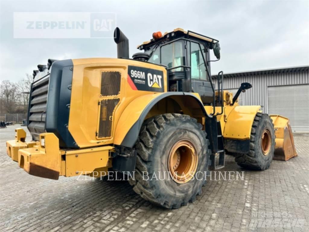 CAT 966M Chargeuse sur pneus