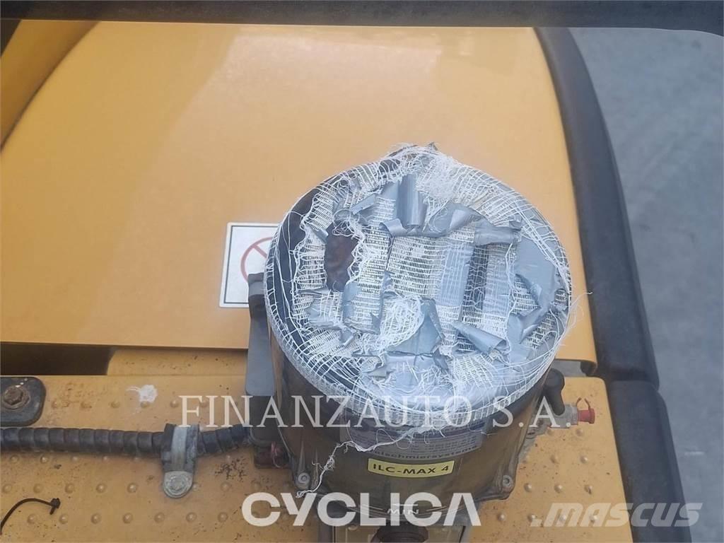 CAT 966M Chargeuse sur pneus