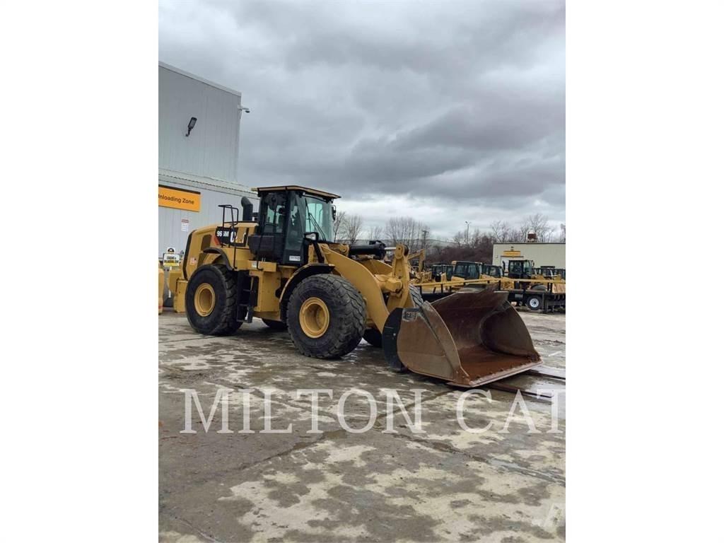 CAT 966M Chargeuse sur pneus