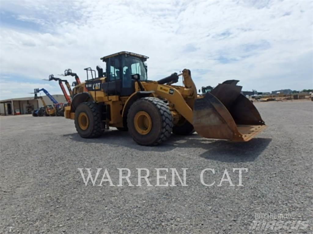 CAT 966M Chargeuse sur pneus