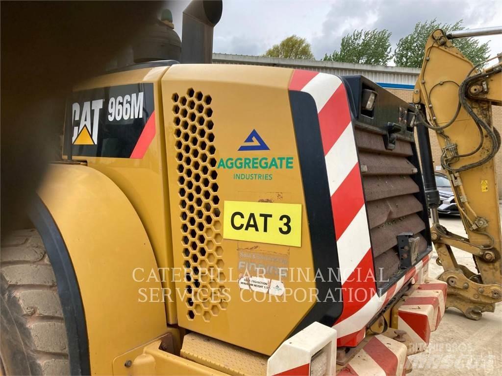 CAT 966M Chargeuse sur pneus
