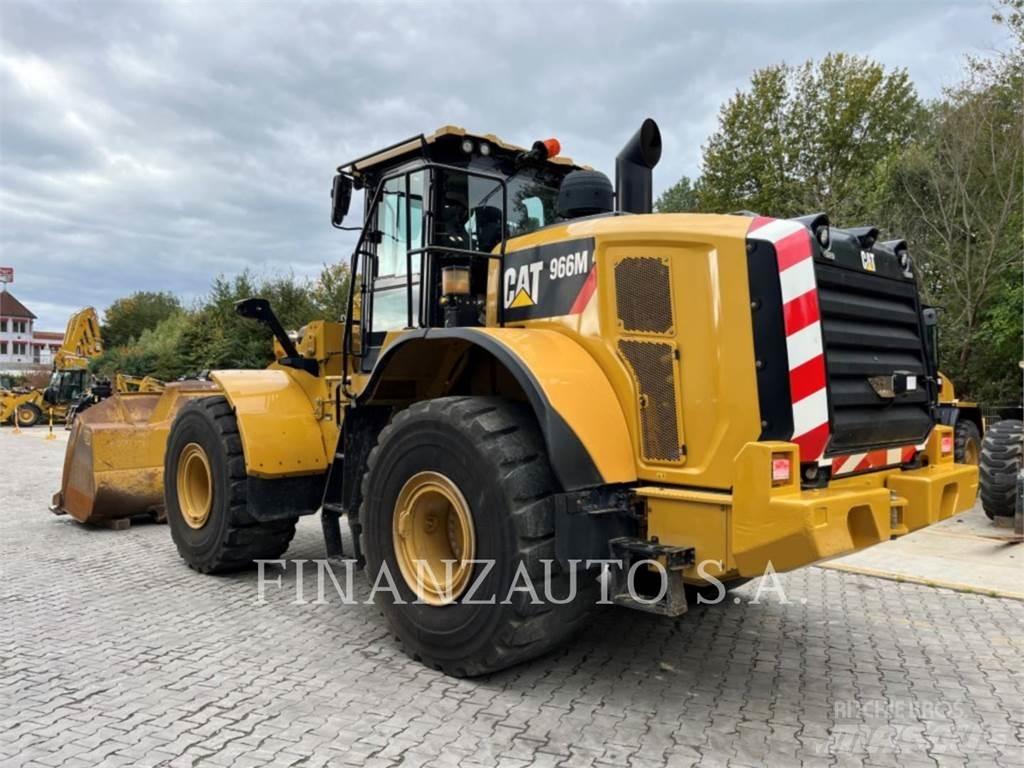 CAT 966M Chargeuse sur pneus