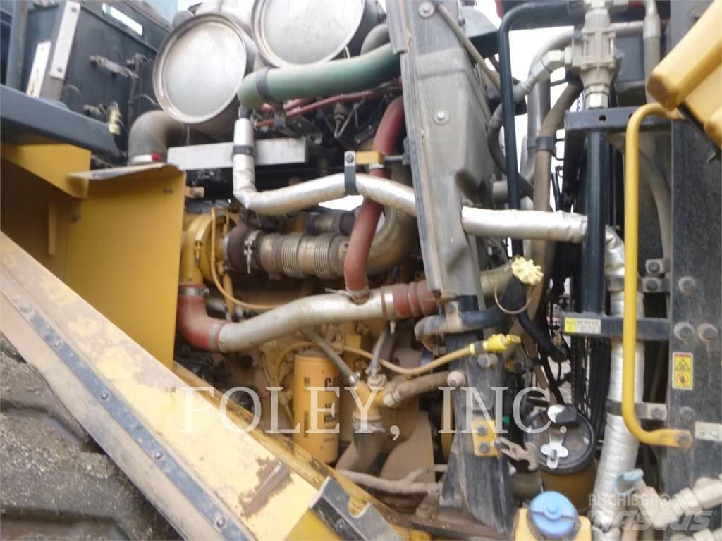 CAT 966M Chargeuse sur pneus