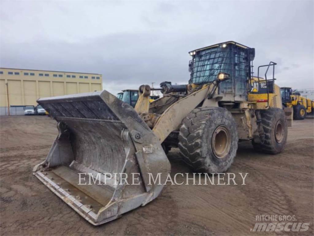 CAT 966M Chargeuse sur pneus