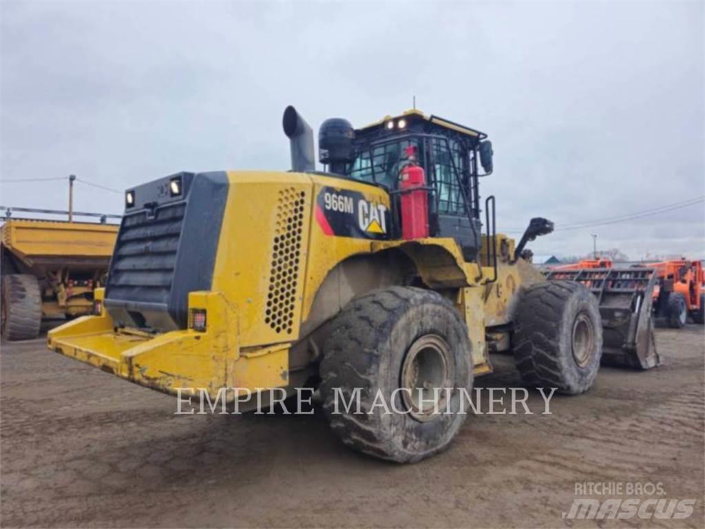 CAT 966M Chargeuse sur pneus