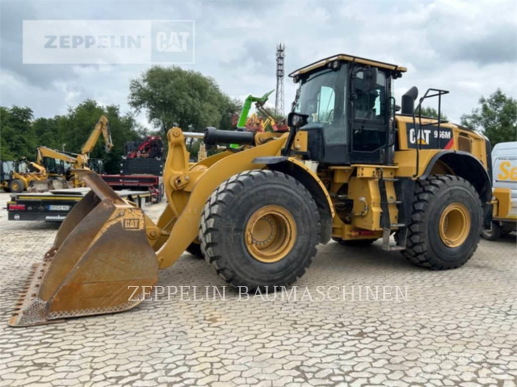 CAT 966M Chargeuse sur pneus