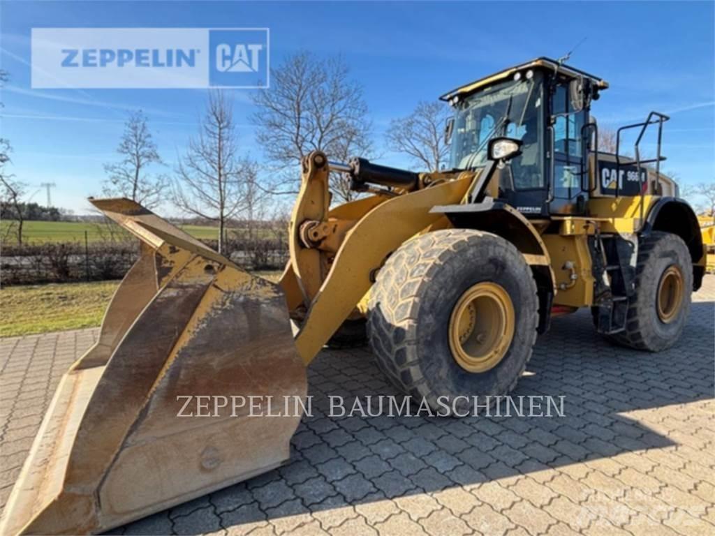 CAT 966M Chargeuse sur pneus
