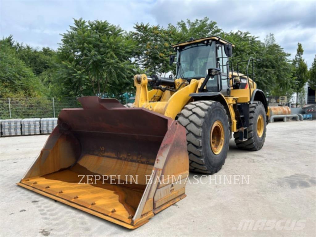CAT 966M Chargeuse sur pneus