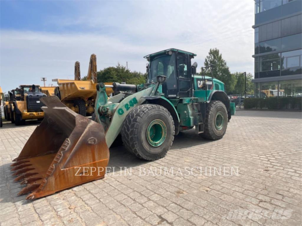 CAT 966M Chargeuse sur pneus