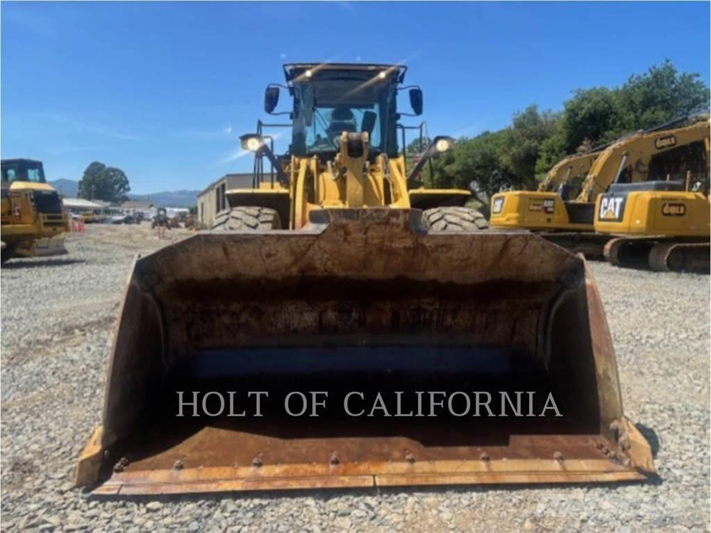 CAT 966M Chargeuse sur pneus