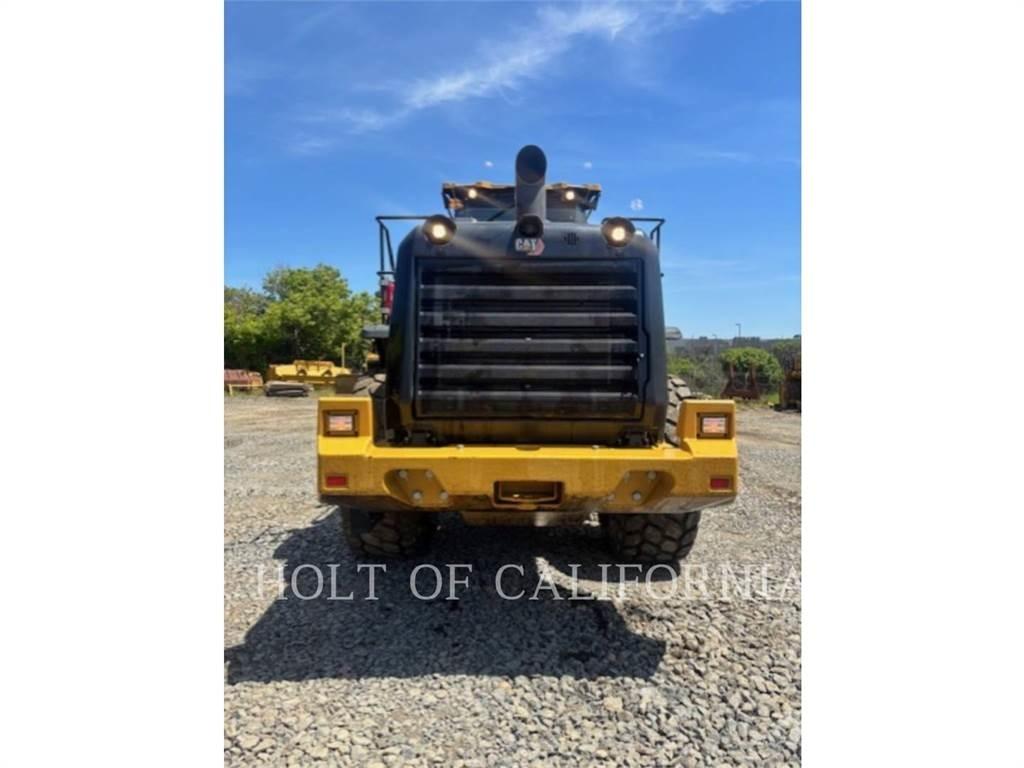CAT 966M Chargeuse sur pneus