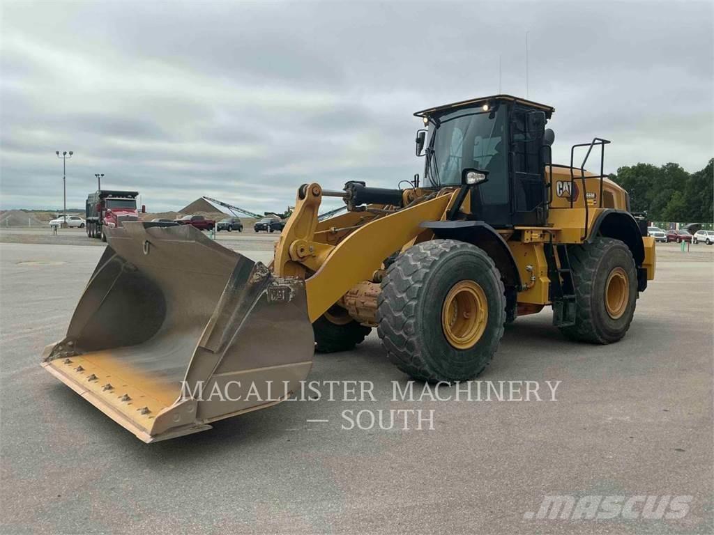 CAT 966M Chargeuse sur pneus