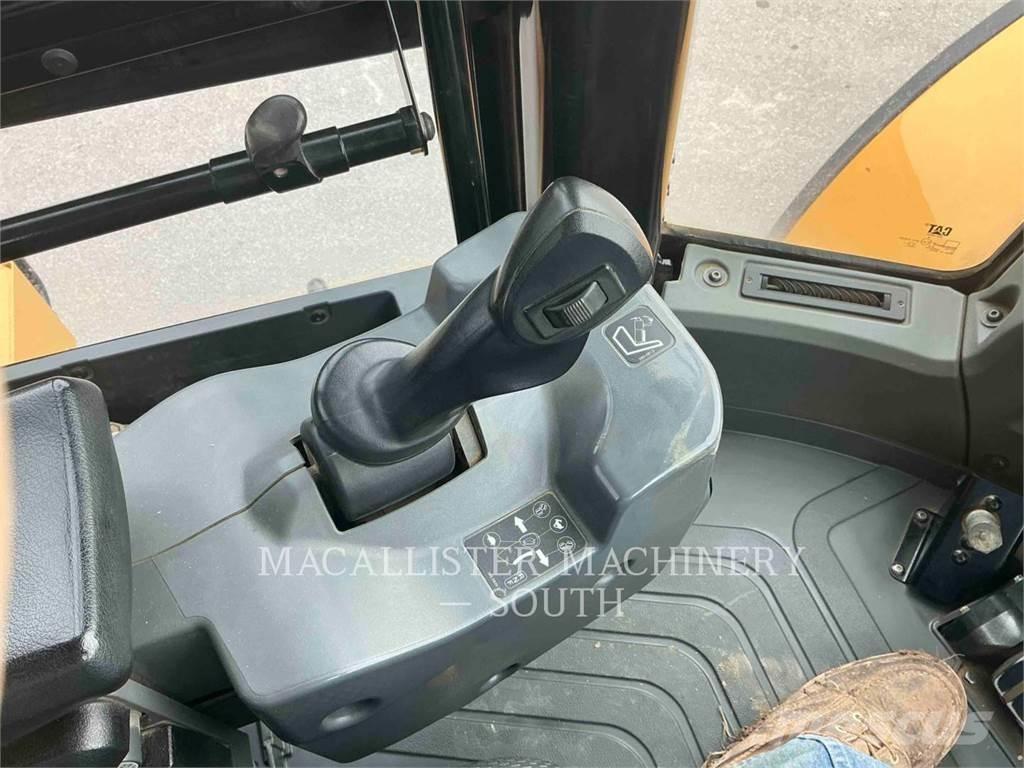 CAT 966M Chargeuse sur pneus
