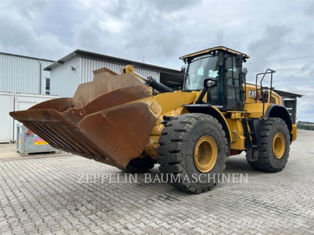 CAT 966M Chargeuse sur pneus