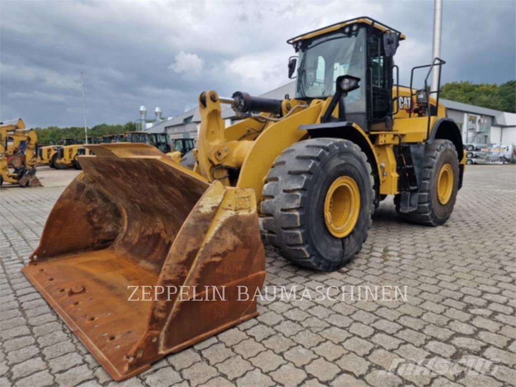 CAT 966M Chargeuse sur pneus