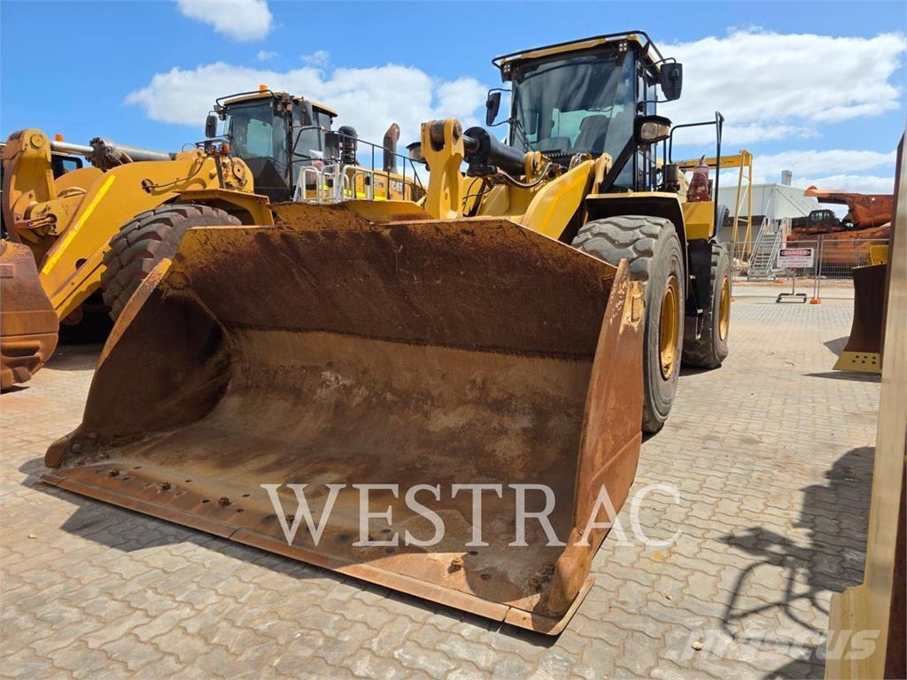 CAT 966M Chargeuse sur pneus