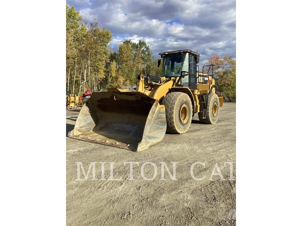 CAT 966M Chargeuse sur pneus