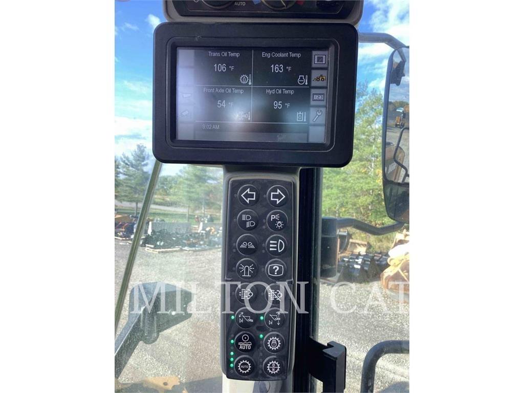 CAT 966M Chargeuse sur pneus