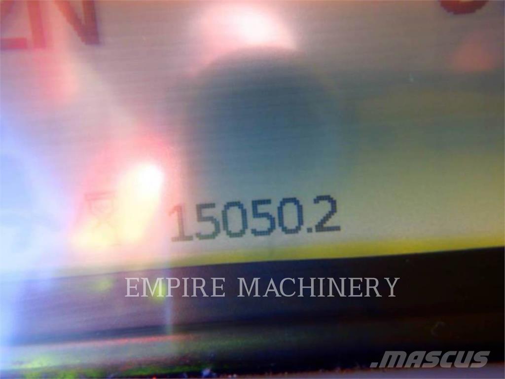 CAT 966M Chargeuse sur pneus