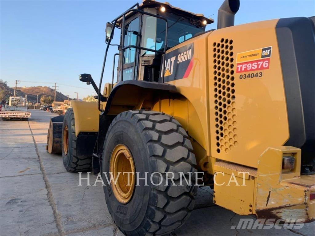 CAT 966M Chargeuse sur pneus