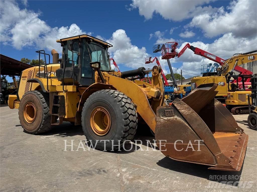 CAT 966M Chargeuse sur pneus