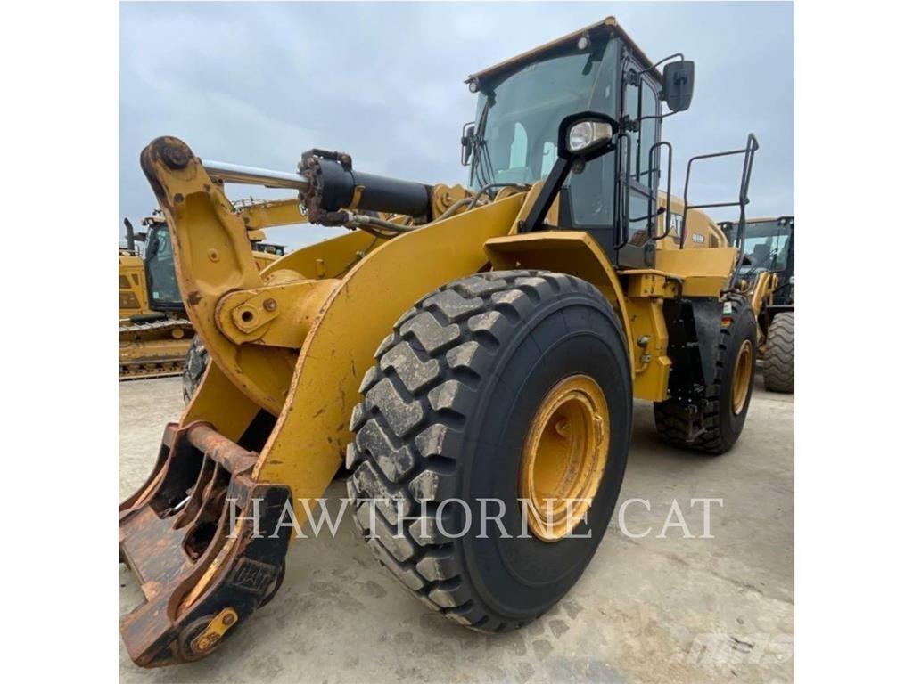 CAT 966M Chargeuse sur pneus